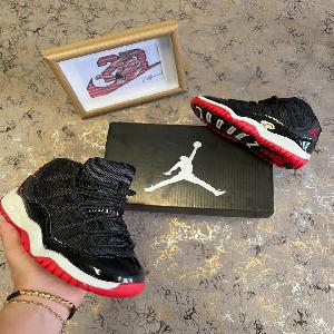 Jordan Letras Retro 11