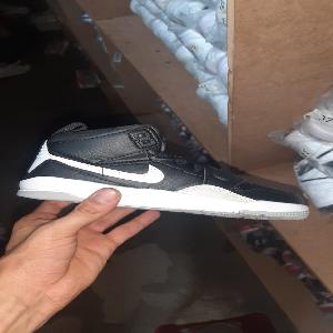 Bota Nike Negra Niño 